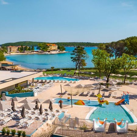 Valamar Camping Padova Banjol Exterior photo